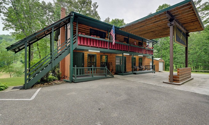 Robbinsville Cabin | Robbinsville Apt in Converted Gas Station
