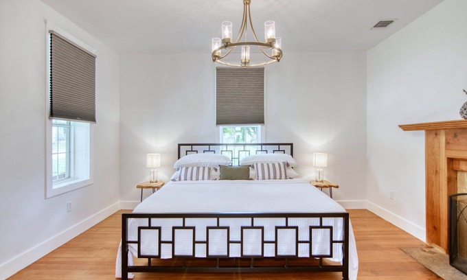 Mason House | Robin Ave. #9