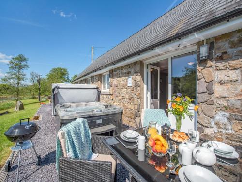 Pentrefelin House | Robin Cottage