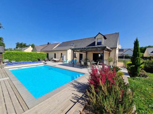 Saint-Aubin-des-Chateaux Bed & Breakfast | Robin