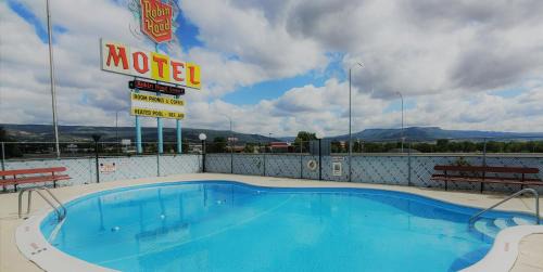 Raton Hotel | Robin Hood Motel