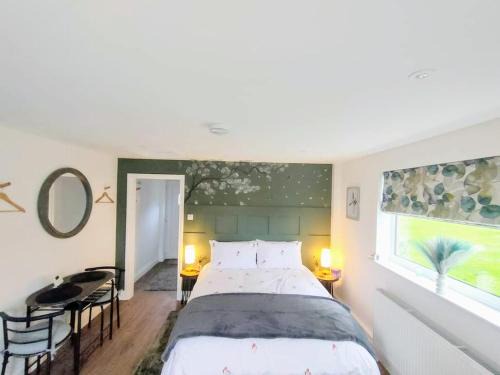 Boston Apartment | Robin's Nest Guestroom