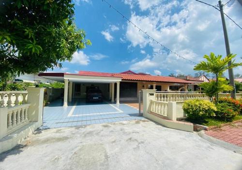 Butterworth House | Robina Homestay