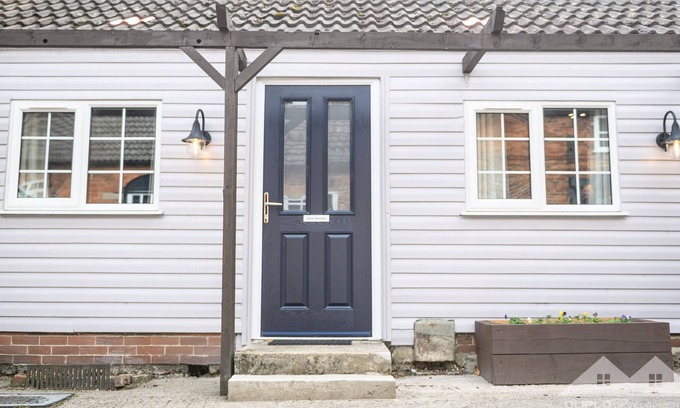 Markham Moor Cottage | Robinson Apartment - a 1 bedroom apartment that sleeps 2 to 4 guests