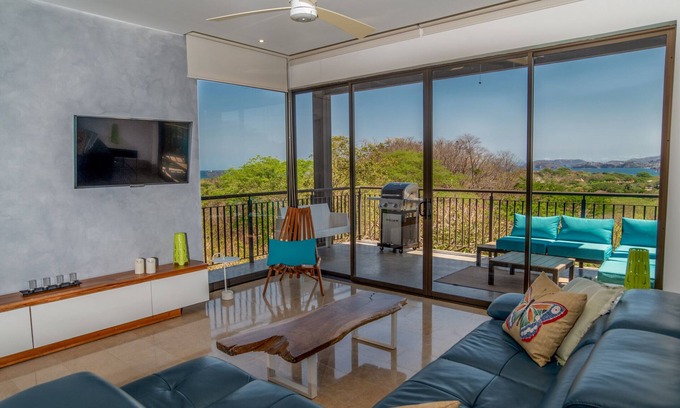 Playa Conchal Condo | Roble Sabana 305 Luxury Condo - Reserva Conchal