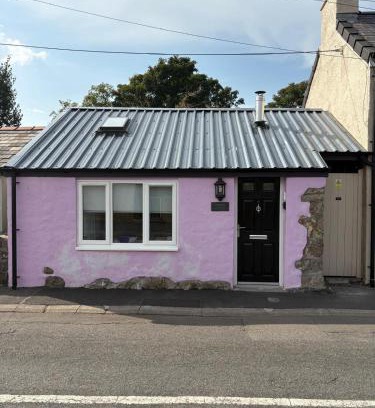 Brynsiencyn House | Robyns Retreat