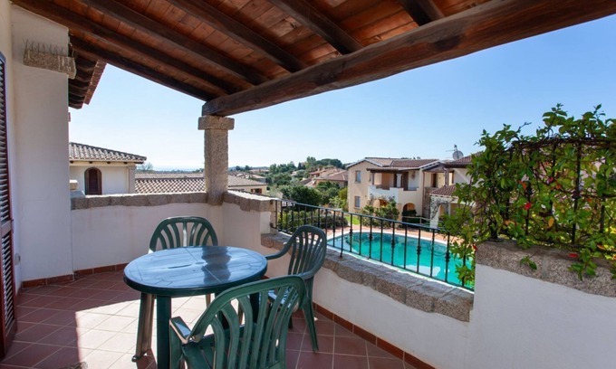 Monte Petrosu Apartment | Rocca Ruja Apartment
