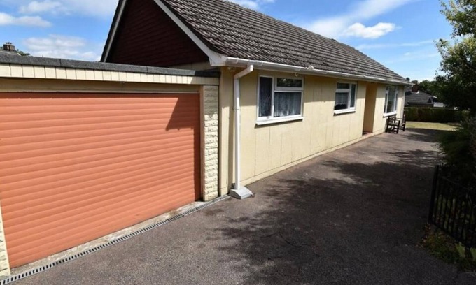 Rochester Villa | Rochester Castle and Cathedral, 3 Bedroom House in the Centre of Rochester