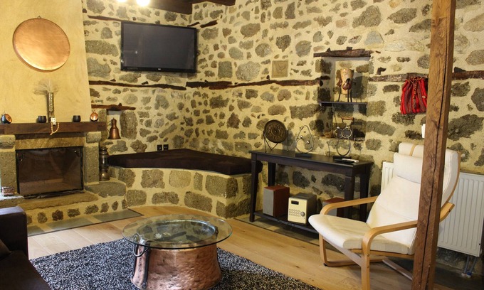 Kalambaka House | Rock and Stone - Stone mansion under the rock- 2BD