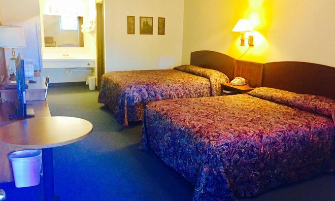 Minneapolis Hotel | Rock City Motel