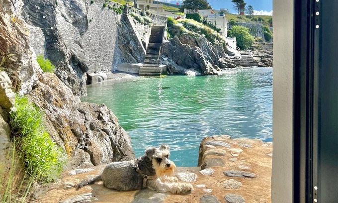Plymouth Cottage | Rock Cottage direct beach access and sea views