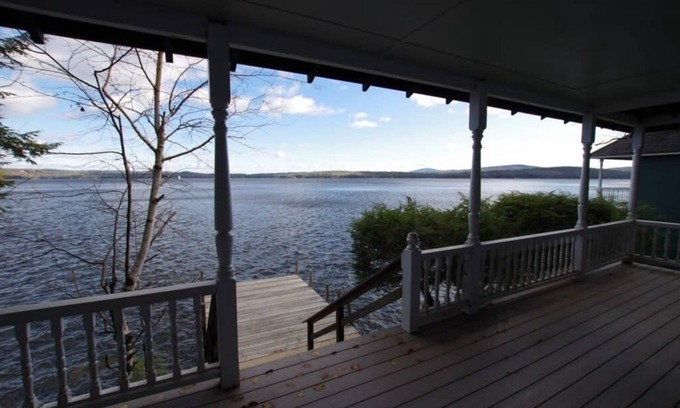 Sunapee House | Rock Fern Summary: La