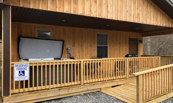 Weedville House | Rock Hill Cabins - Bear Den