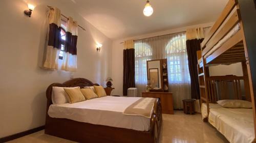 Katugastota House | Rock House Villa