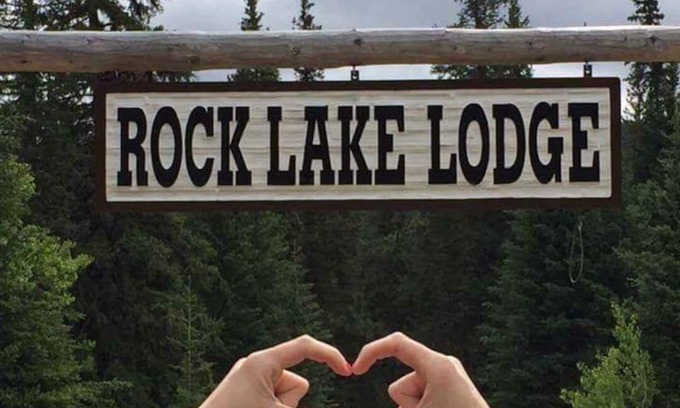 Rock Lake House | Rock Lake Lodge - Complete Lodge and 4 cabins all together as one package.