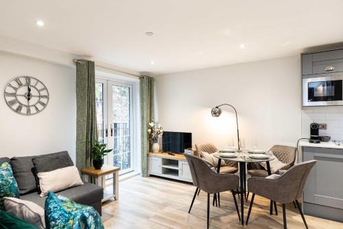 Stoney Middleton Apartment | Rock Mill Duplex Apartment 42