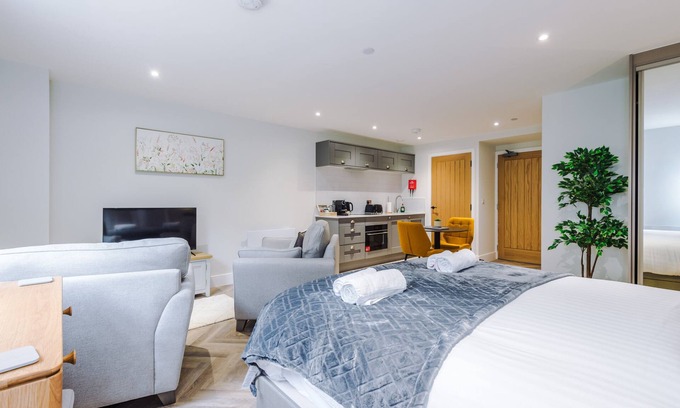 Stoney Middleton Apartment | Rock Mill | Stunning Studio Apartment