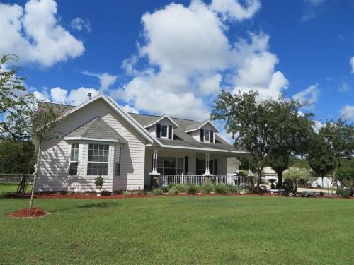 Floral City Bed & Breakfast | Rock Pointe Ranch
