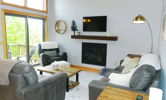 Rangeley Condo | Rock Pond Condo 53 - Ski in Ski out Rock Pond Condo at Saddleback