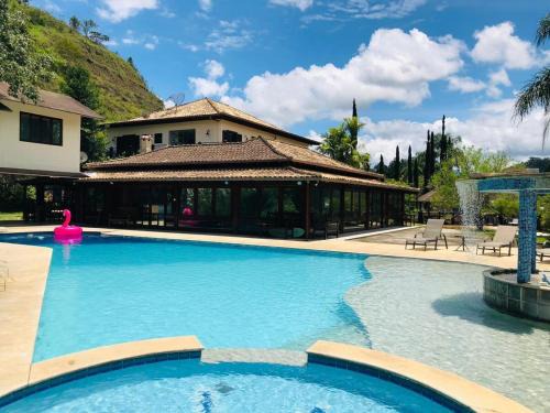 Araras House | Rock the Mountain in Granja Brasil Resort 1500m2