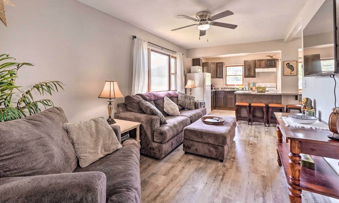 Rockaway Beach House | Rockaway Beach House w/ Fire Pit & River View!