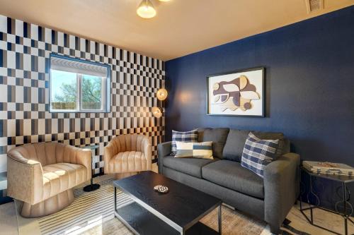 West Colorado Springs House | Rockies Royale Modern & Bright Outdoors Fun