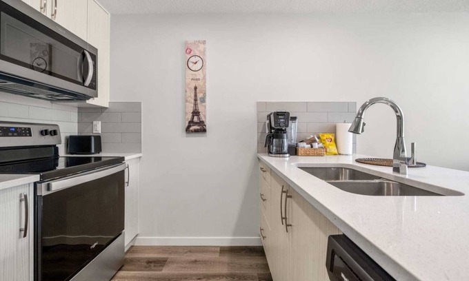 Keith Apartment | Rockland Oasis: 1BR + Parking. Your private, contemporary and serene getaway.