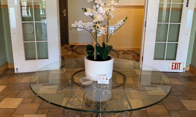 Rocklin Hotel | Rocklin Park Hotel, Trademark Collection by Wyndham