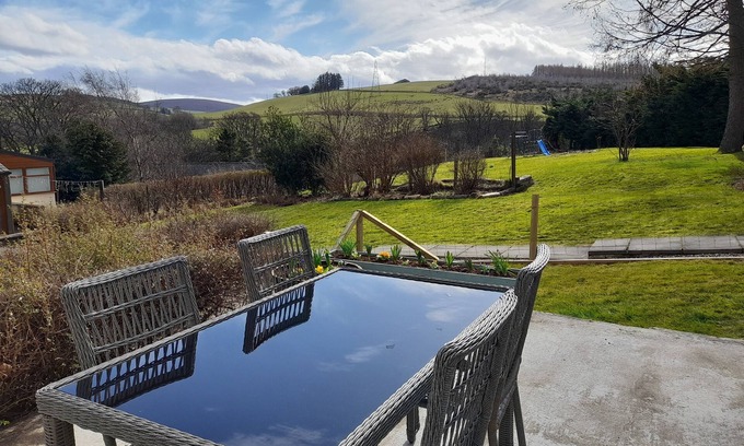 Dufftown Cottage | ROCKVIEW BARN, family friendly, country holiday cottage in Dufftown