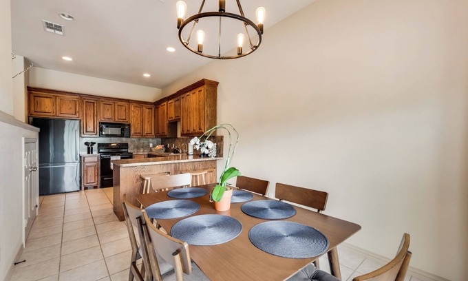 Rockwall House | Rockwall 3-bedroom Townhouse near Lake Ray Hubbard, short drive to Dallas