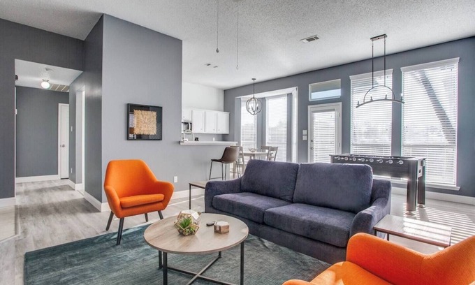Elmo House | Rockwall Getaway by StayLage