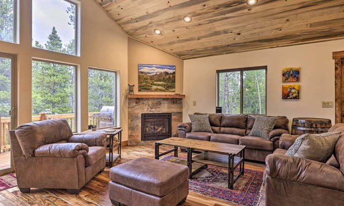 Alma Cabin | Rocky Mountain Alma Cabin with Deck & Hot Tub!