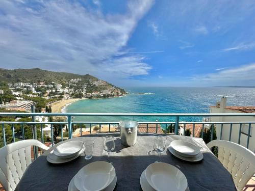 Almadraba-Canyelles Apartment | Rodas 3
