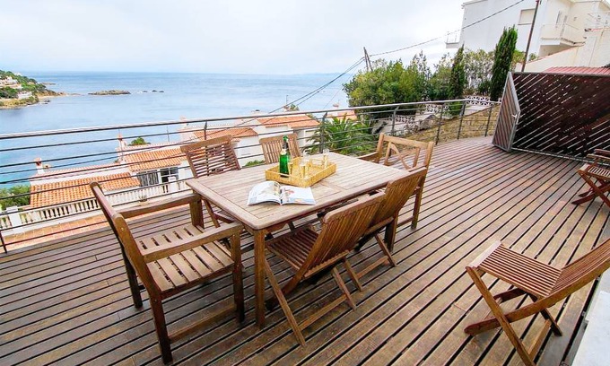 Almadraba-Canyelles Apartment | Rodas II - Three Bedroom Apartment, Sleeps 6