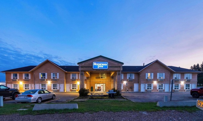 Edson Hotel | Rodeway Inn