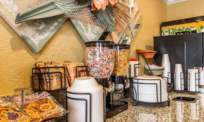 Chico Hotel | Rodeway Inn Chico University Area