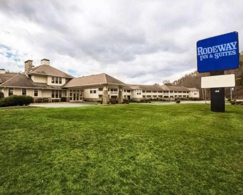 Cherokee Hotel | Rodeway Inn & Suites Cherokee On the River
