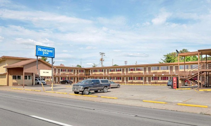 Terre Haute Hotel | Rodeway Inn Terre Haute