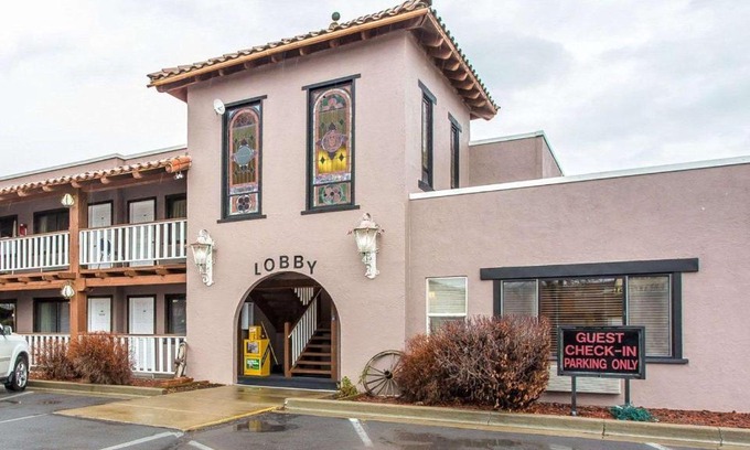 Baker City Hotel | Rodeway Inn