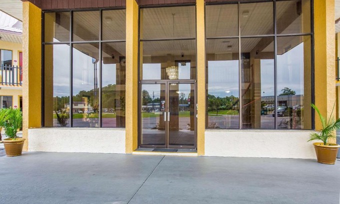 Bonifay Hotel | Rodeway Inn