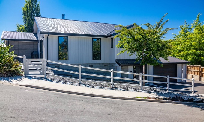 Hanmer Springs House | Rolki House - Hanmer Springs Holiday Home