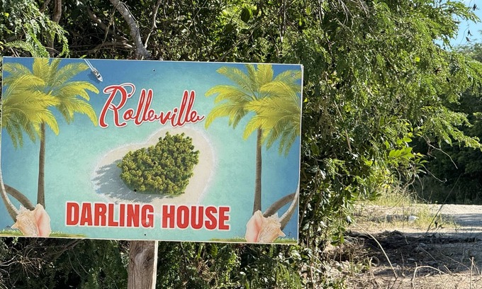 Tar Bay Apartment | Rolleville Darling House 1 Bedroom Unit