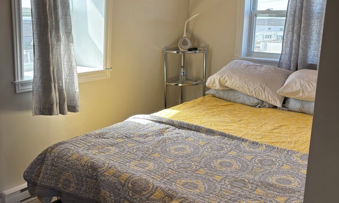Bonavista House | Rolling Cove Cottage- 3 Bedroom House with Covered Hot Tub. Central Location.