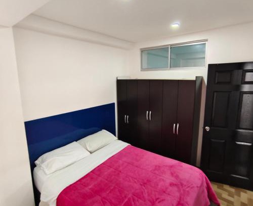 Funza Apartment | Rolling rosado