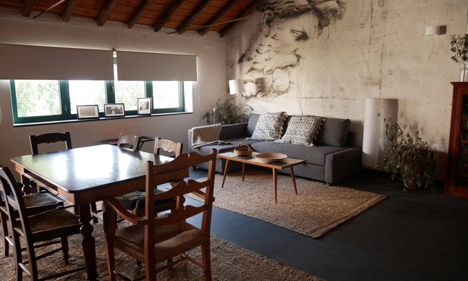 Vidigueira Bed & Breakfast | Roman room