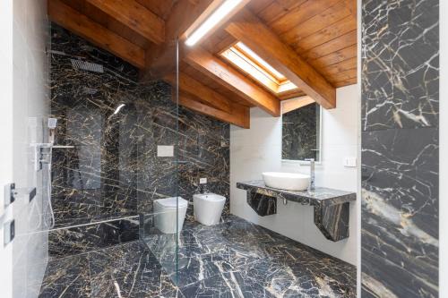 Oleggio Apartment | Romana Luxury Suite - SELF CHECK-IN WI-FI