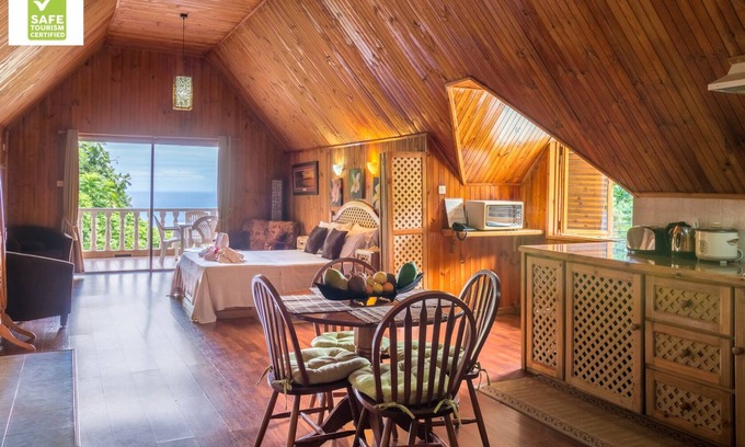 Anse Royale House | Romance Hideaway close to beautiful beaches
