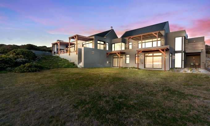 Kleinbaai House | Romansbaai Moksha on the Sea