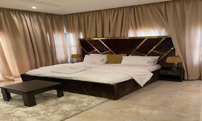 Lekki Phase 1 Apartment | Romantic 4-bedroom with swimming pool