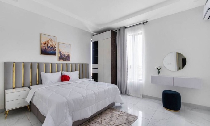 Lekki Phase 1 Apartment | Romantic and very conducive fully serviced 2 bedroom apartment.